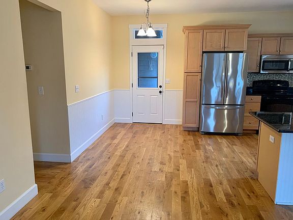 3rd image of 1510 NW 25th St