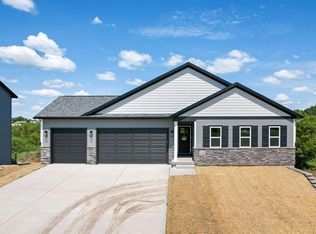 408 Michelle Ln #61, Cottage Grove, WI 53527