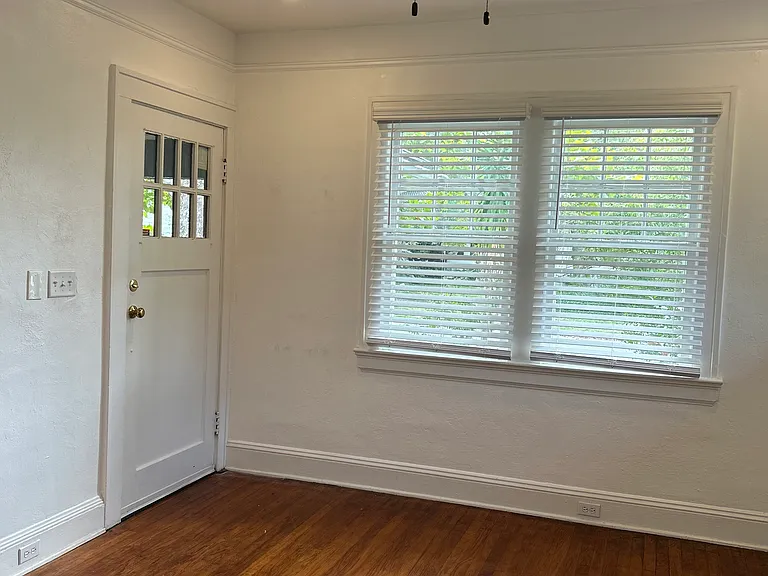 1089 Cherry St — Photo 6