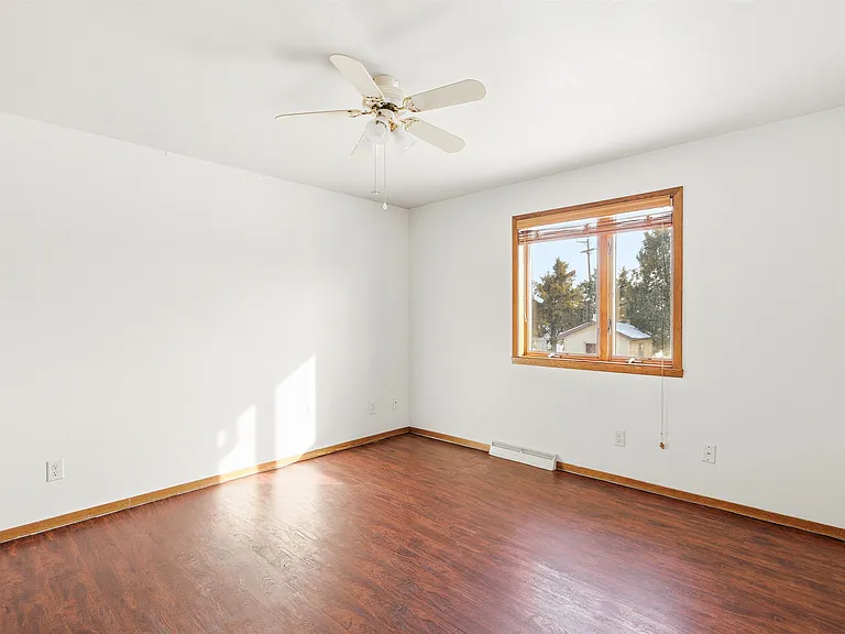 809 W Ridgeview Dr — Photo 5