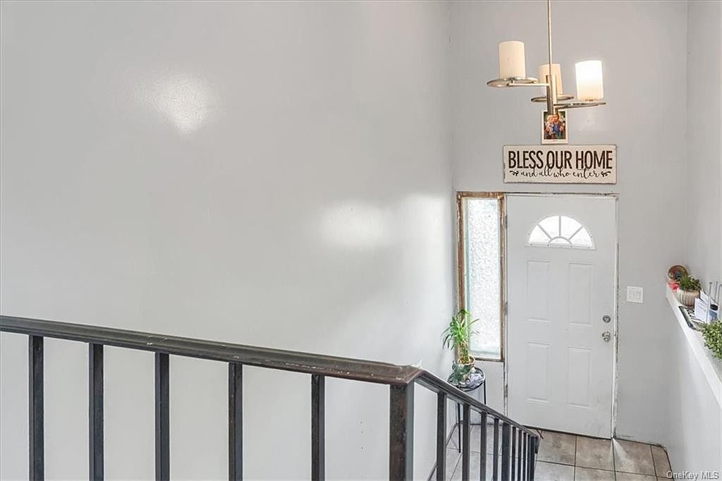 15 Medallion Rd, Kiamesha Lake, NY 12751 Zillow