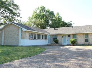 818 Springlake Dr, Garland, TX 75043