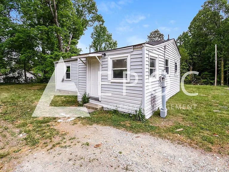 201 Hodgin St — Photo 14