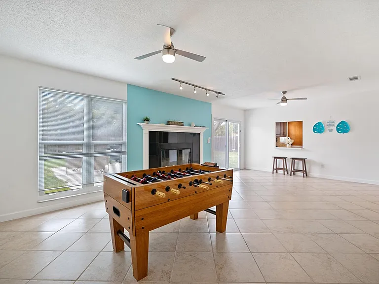 818 Plum Tree Ln — Photo 19