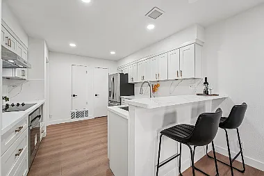 1741 Abington Ct — Photo 10