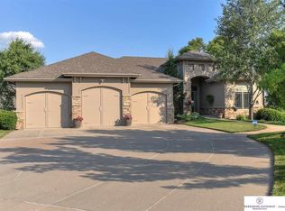 17019 Corby St, Omaha, NE 68116