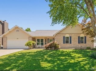 2114 Autumn Wood Dr, Saint Charles, MO 63303