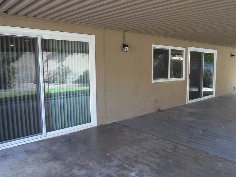 1241 E Diana Ave — Photo 37