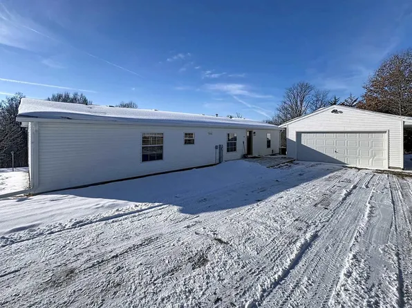 1739 120th Ave, Aledo, IL 61231