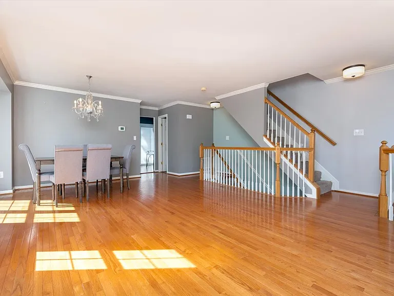 2209 Commissary Cir #284 — Photo 31