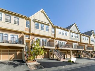 15557 Dunraven Dr #1310, Apple Valley, MN 55124