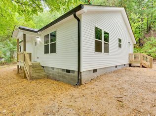 410 Hollywood Dr, Rossville, GA 30741