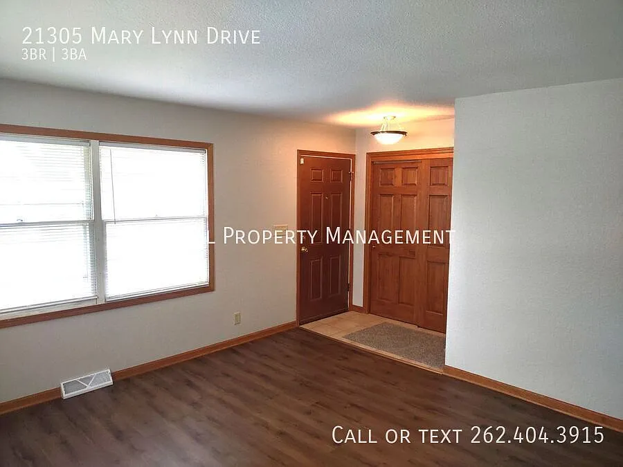 Building Photo - 21305 Mary Lynn Dr