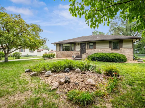 914 Lincoln St, Anoka, MN 55303