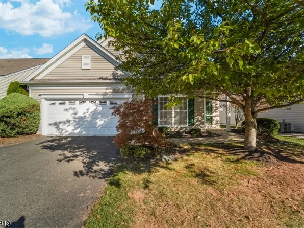 373 Windfall Ln, Franklin Twp., NJ 08873