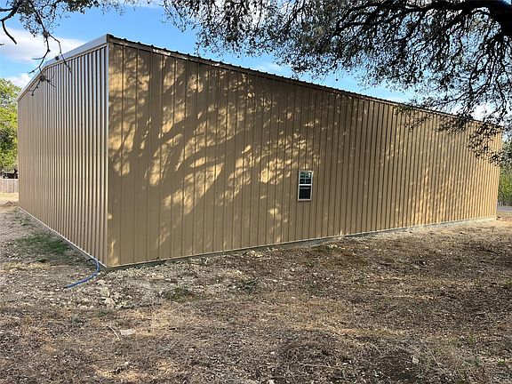 3rd image of 606 Hickory Ridge Rd