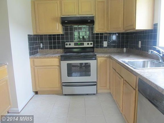 4th image of 100 Buckingham Ln APT 201