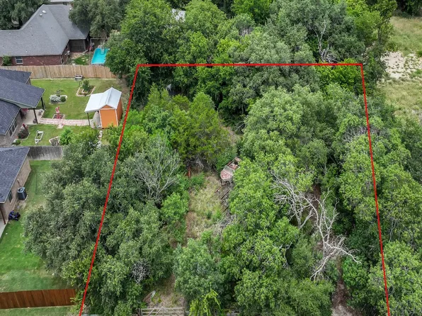 Common St, Weatherford, TX 76086