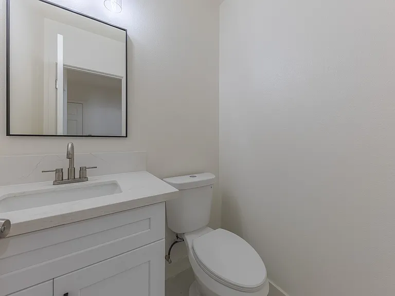 3972 Hubert Ave — Photo 12