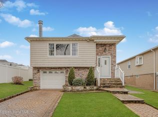 716 Sheldon Ave, Staten Island, NY