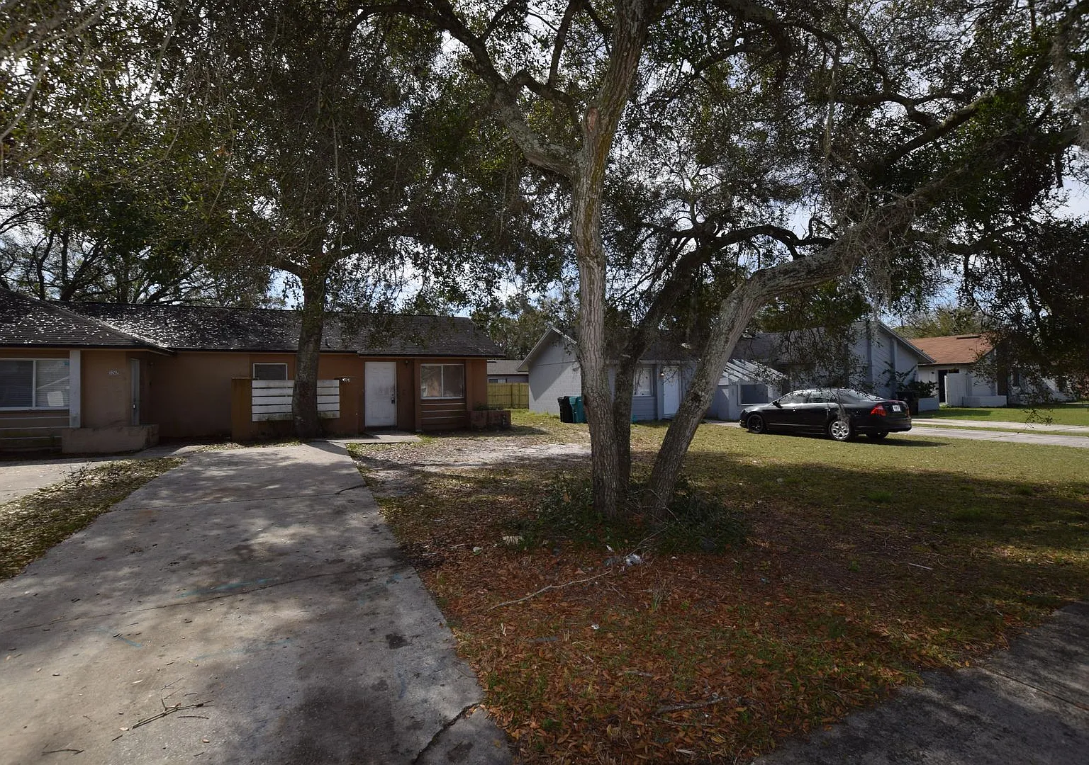 2/1 Duplex For Rent at 3264 Split Willow Drive Orlando, FL 32808 — Photo 1