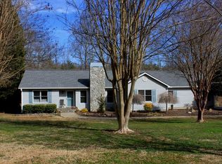 48 Chestnut Ridge Dr, Inman, SC 29349