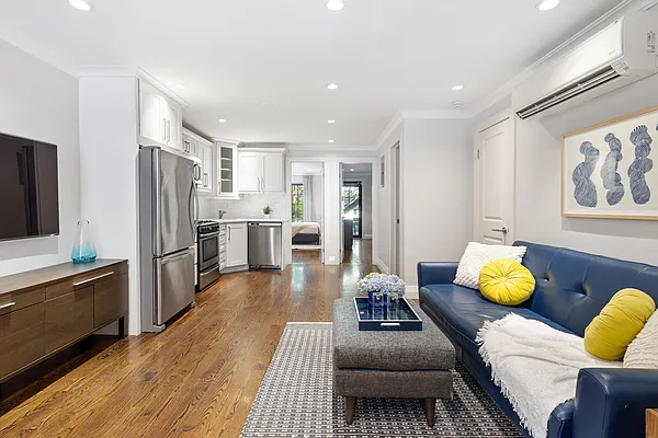 Sold by Compass | media 17