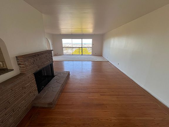 4th image of 242 42nd Ave