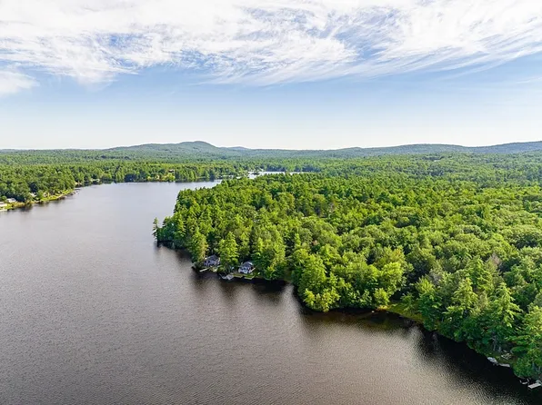 15 Browns Lake Rd, Ashburnham, MA 01430