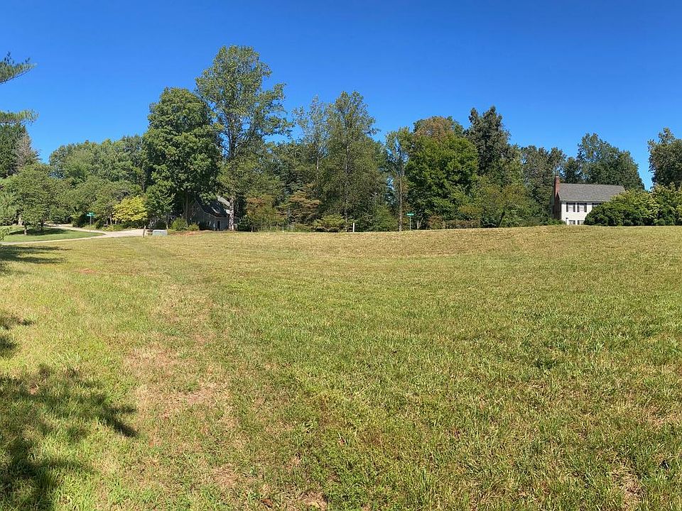 2nd image of 601 Bridlespur Ln