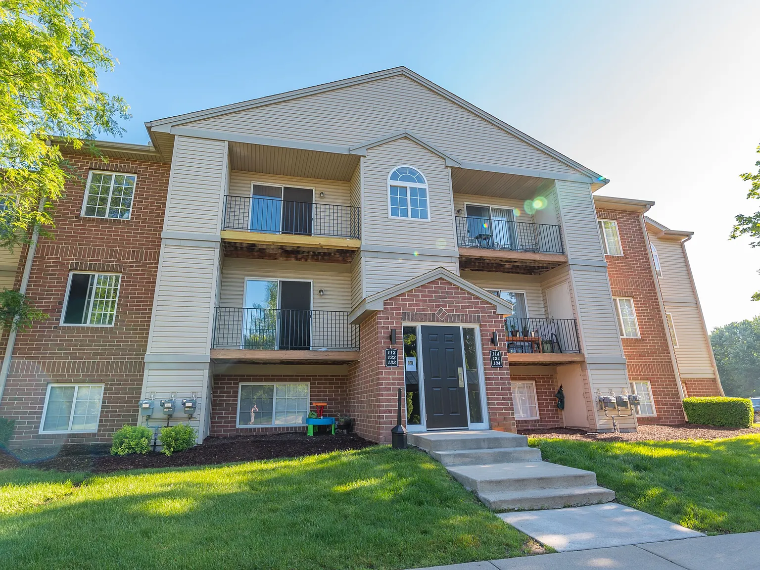 Westbrook Apartments — Photo 3