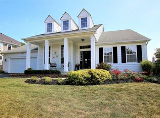 321 Weymouth Ave, Elgin, IL 60124