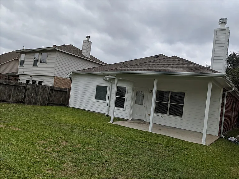 25211 Sierra Woods Ln — Photo 20