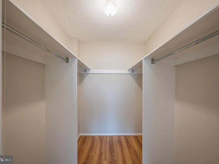 4515 Willard Ave #2219S — Photo 9
