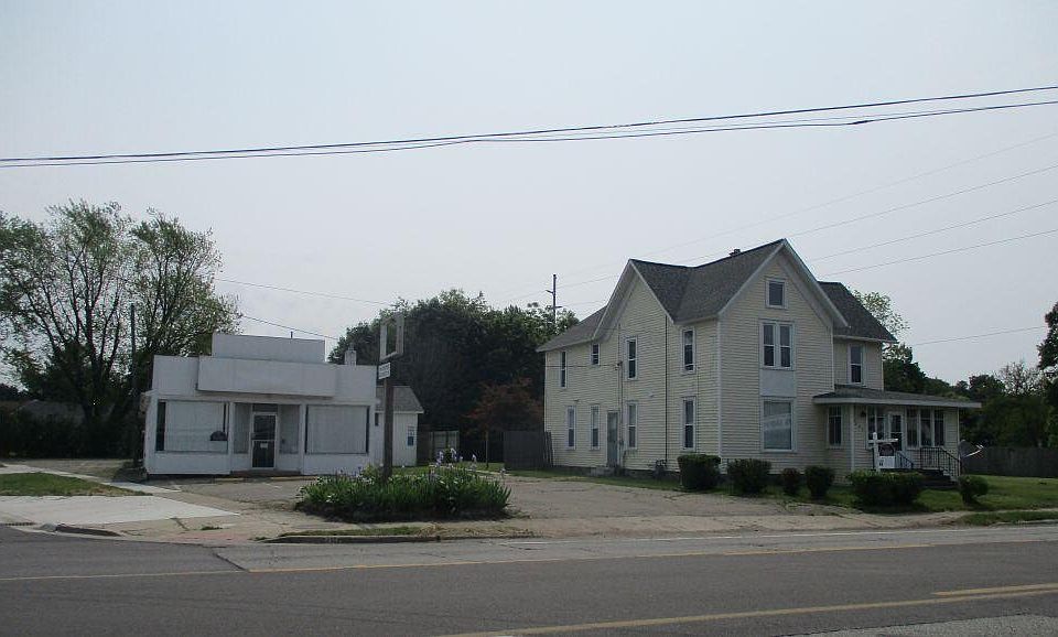 1st image of 409 N Nottawa St