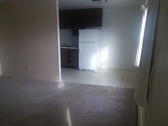 4th image of 309 N 9th St APT 5