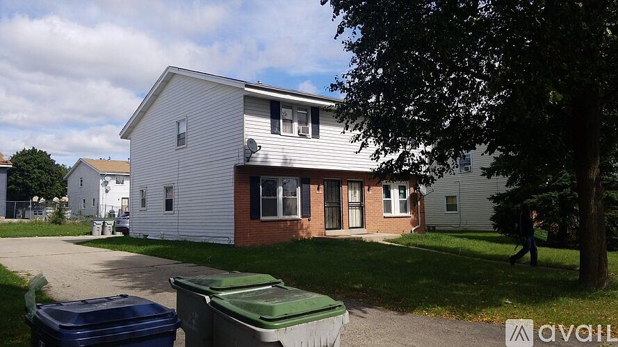 2nd image of 10422 W Jonen St #10422