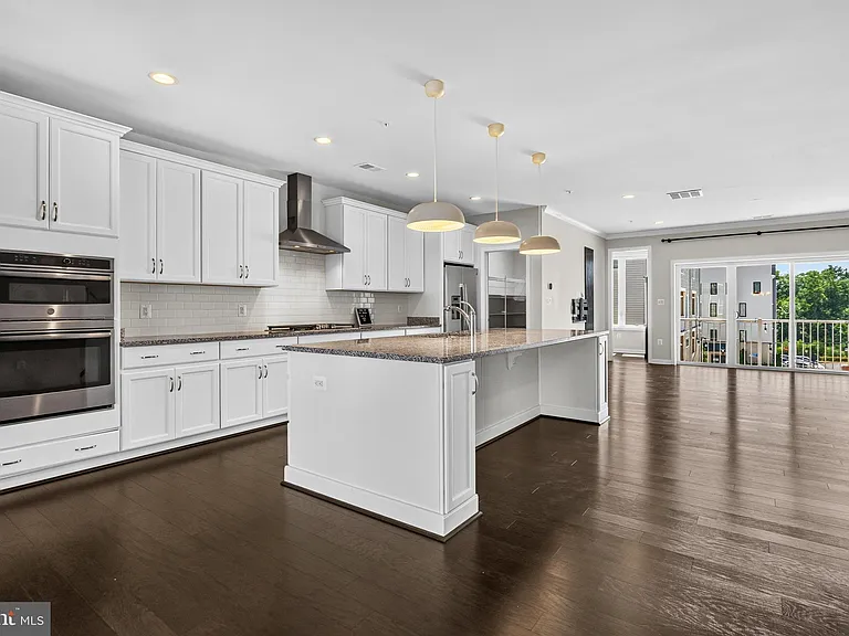 23685 Hopewell Manor Ter — Photo 15