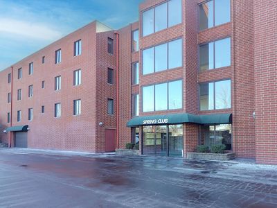 1S045 Spring Rd #3-F, Oakbrook Terrace, IL, 60181