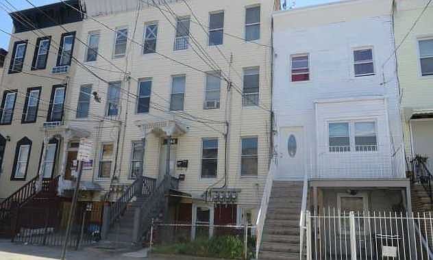2nd image of 146 Van Horne St