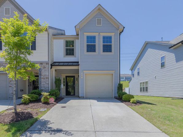 79 Hawkstone Dr, Clayton, NC 27527