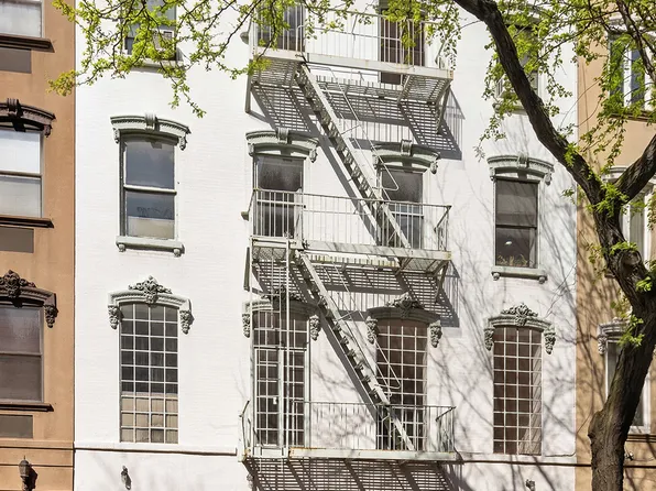 223-225 East 31st Street image 1 of 7