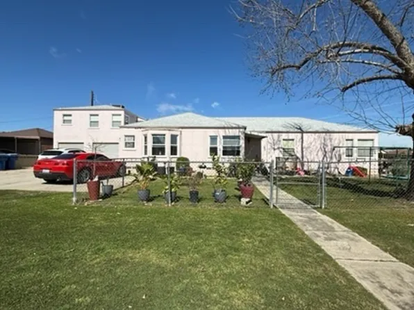 2301 Olympic Dr #C, Bakersfield, CA 93308