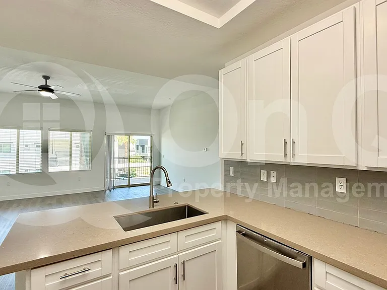 9160 N 67th Ave #202 — Photo 5