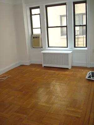 Rented by Metropolitan Equities | media 9