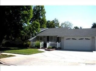 22300 Burton St, Canoga Park, CA 91304