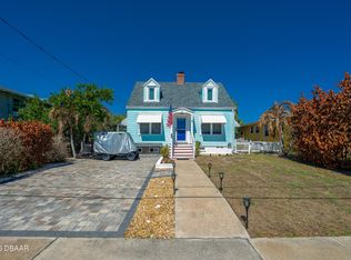 415 Poinsettia Rd, Daytona Beach, FL 32118