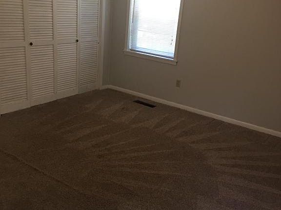 4th image of 568 Thunderbird Dr N