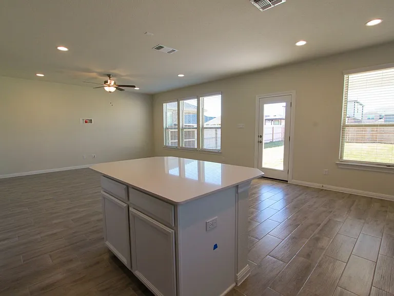 17004 Alturas Ave — Photo 13