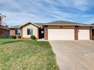 4383 W Nicholas St, Springfield, MO 65802